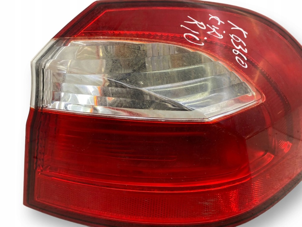 фото №3, Kia rio 2012 права сторона лампа задня