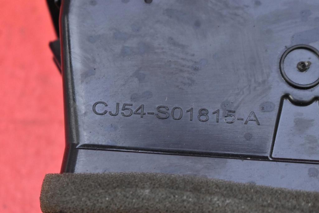 Решётка обдув средняя cj54-s01815-a ford c-max mk2 15-19 с Разборки