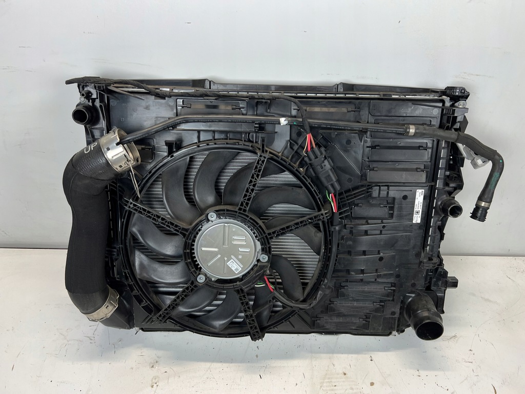 фото №3, Bmw 2 u06 2.0d передний kompletny