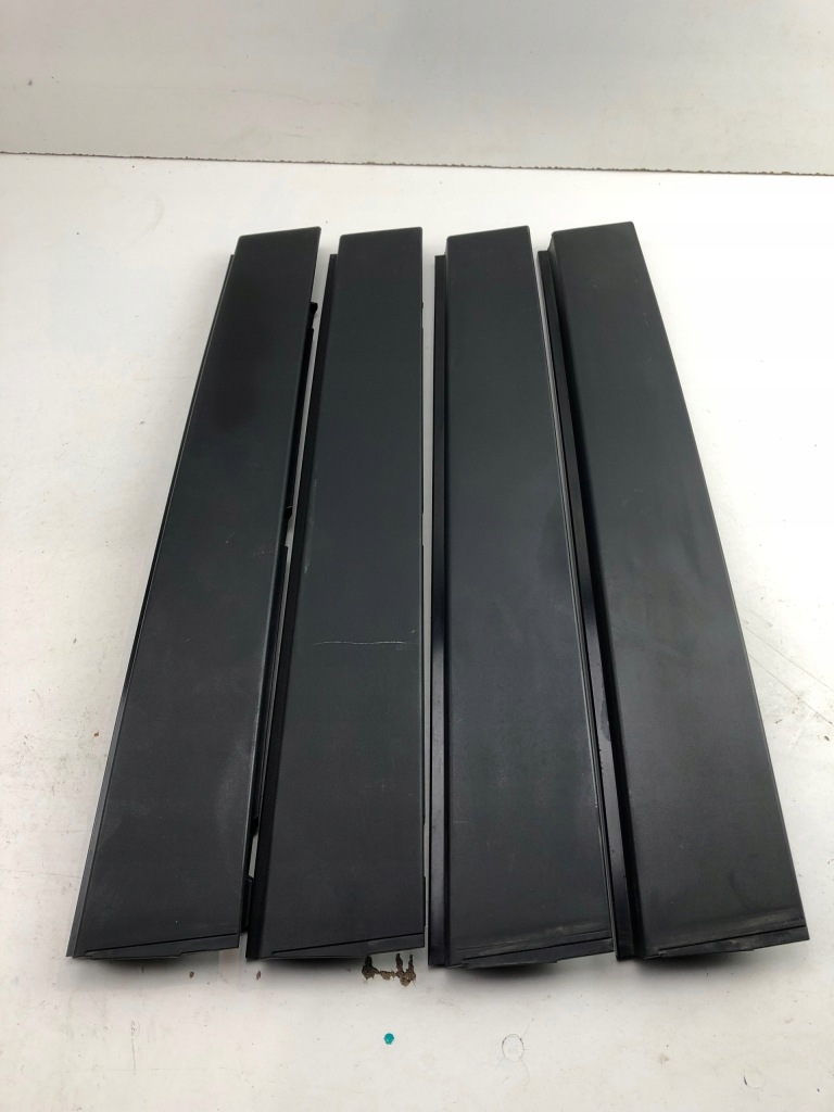 фото №1, Vw sharan молдинг защита стойка 7n5839901c