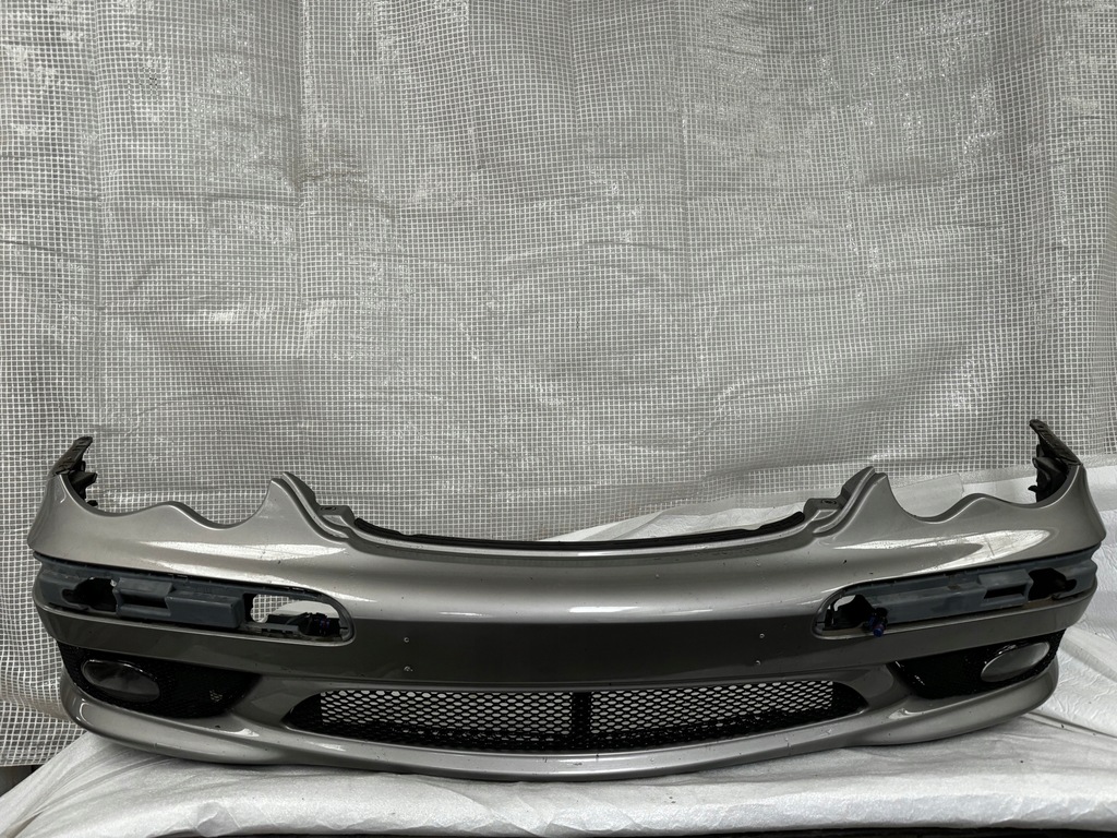 фото №1, Mercedes cklasa w203 amg бампер передній