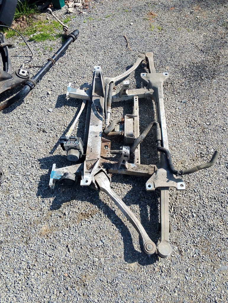 Купити Tesla s підрамник підрамник перед 2wd 1009825-00-a