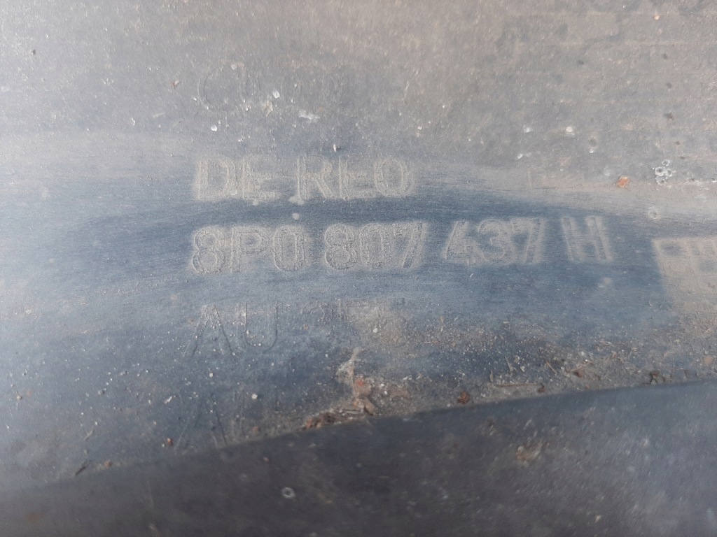 Бампер перед передний audi a3 8p lift 2008-2012 чёрный Киев