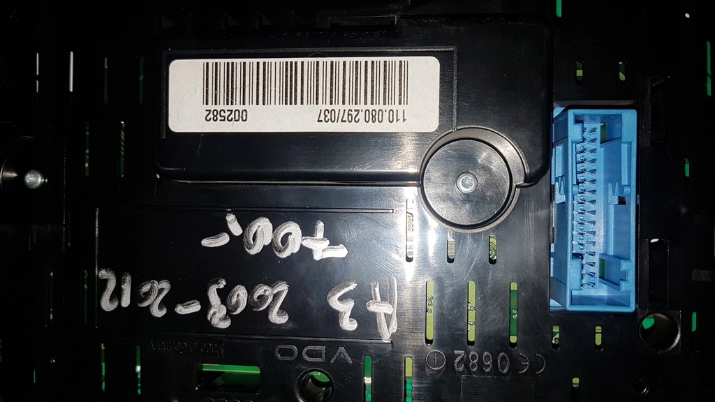 фото №7, Audi a3 лічильник приладова панель 8p0920980j 8p0920931j