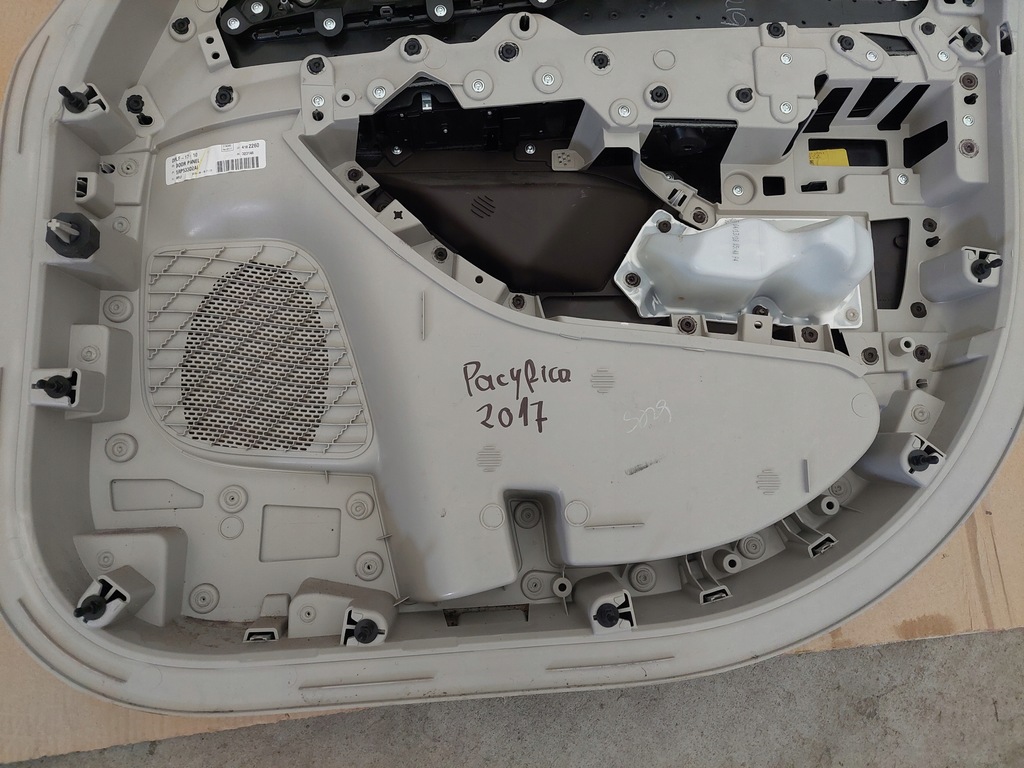 фото №7, Chrysler pacifica 17- обшивка дверь левый перед usa