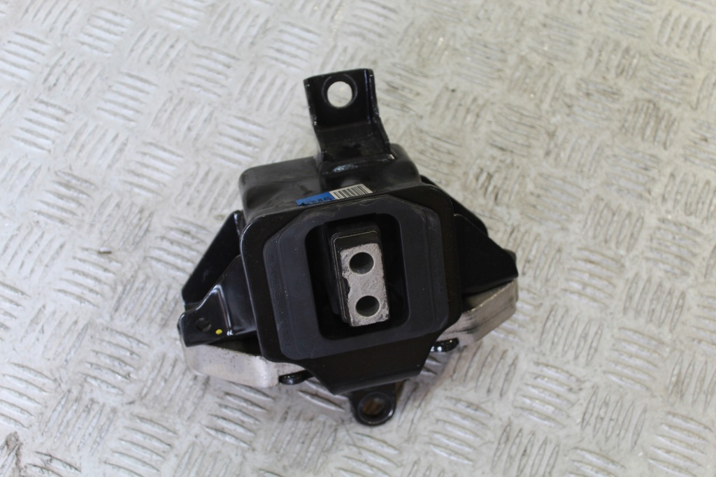 фото №1, Кронштейн подушка двигуна tucson ii 21830-d3200