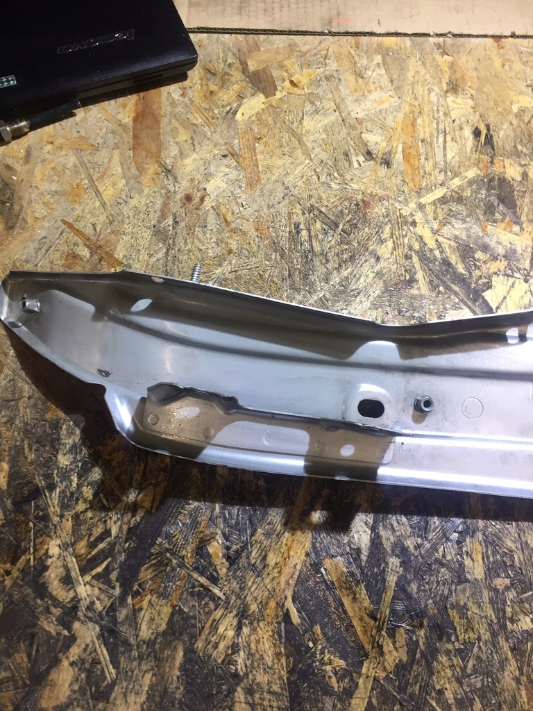 фото №11, Q7 4l кронштейн кронштейн крила лівий 4l0805157b