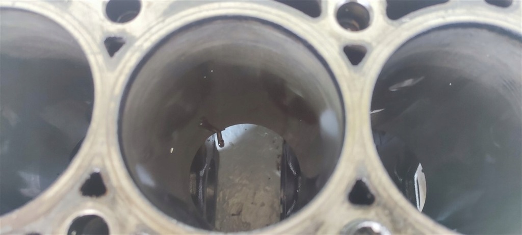 фото №12, Блок двигателя audi vw golf iv 1.9 tdi 038103021c