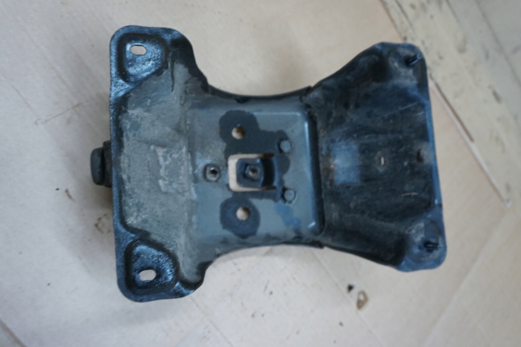 фото №6, Pajero pinin кронштейн кронштейн колеса запасного