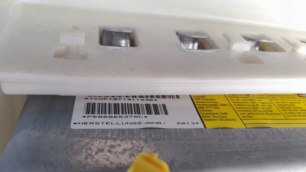 фото №11, Chrysler town country v 10-20 приборная панель приборная подушка 68086537ac usa