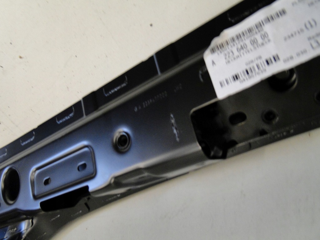 фото №11, Mercedes s klasa 223 w223 pas задний усилитель верхний