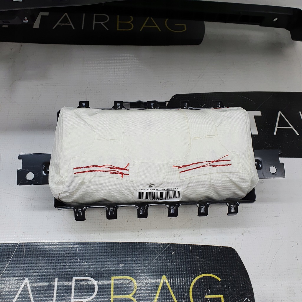 фото №8, Hyundai i30 ii приборная панель консоль подушки безопасности ремни подушка безопасности