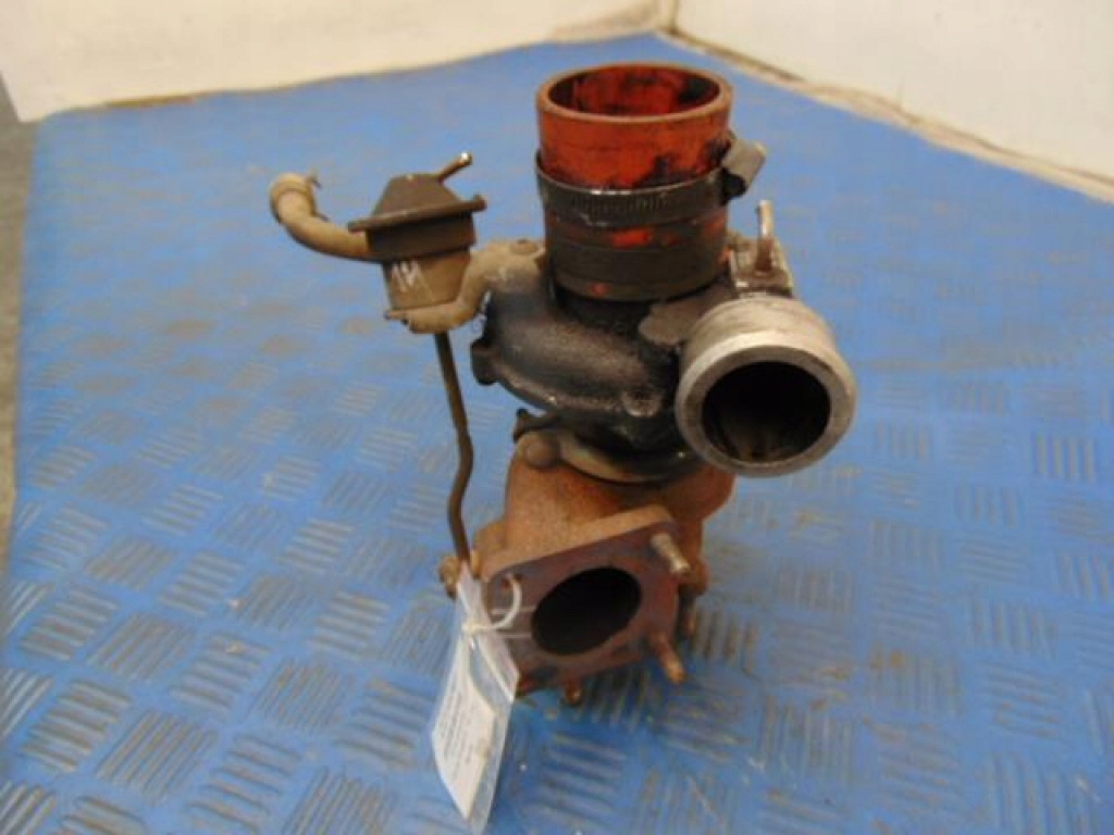 Chrysler voyager iv 2.5d турбонагнетатель 35242095f Оригинал