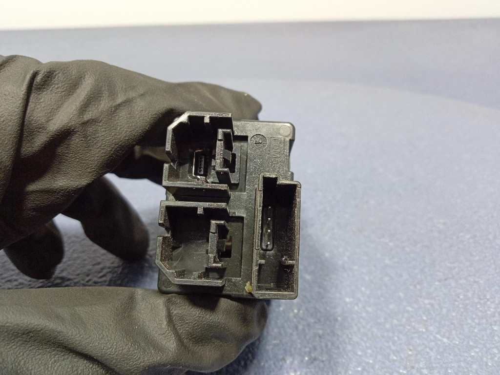 фото №5, Ford mustang mach-e разъём port usb ml3t14f014ab