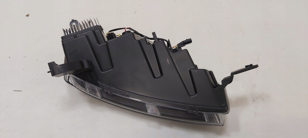 фото №8, Лампа левая перед передняя dacia spring 266052417r