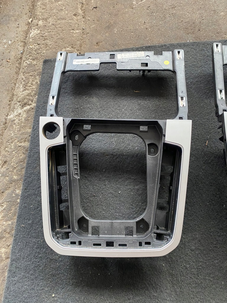 фото №1, Vw passat b8 рамка панель 3g1864263 ml7