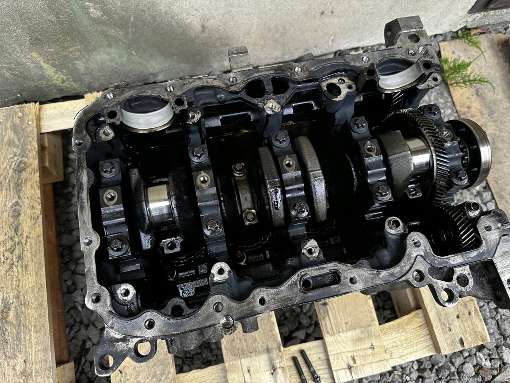 фото №12, Блок двигателя dół wał поршни bmw b47d20a f10 f30 f20 2.0d