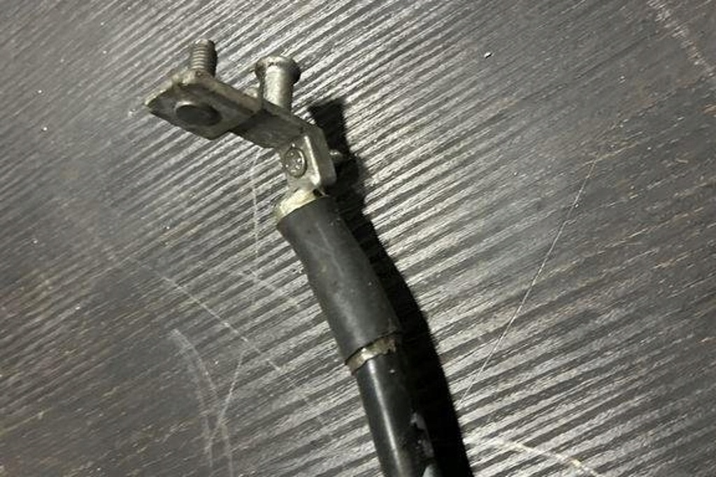 фото №5, Клемма плюсовая audi a8 d2 4d2, 4d8 4h0971224ae 3.0l дизель 2011