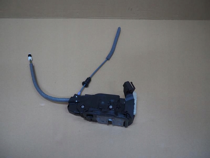 фото №1, Замок дверь левый задняя mercedes eqb x243