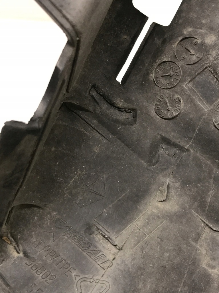 фото №10, Dodge nitro молдинг стекло перед левая лобовое