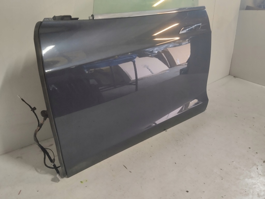 Tesla s lift двері лівий перед pmtg в Україні