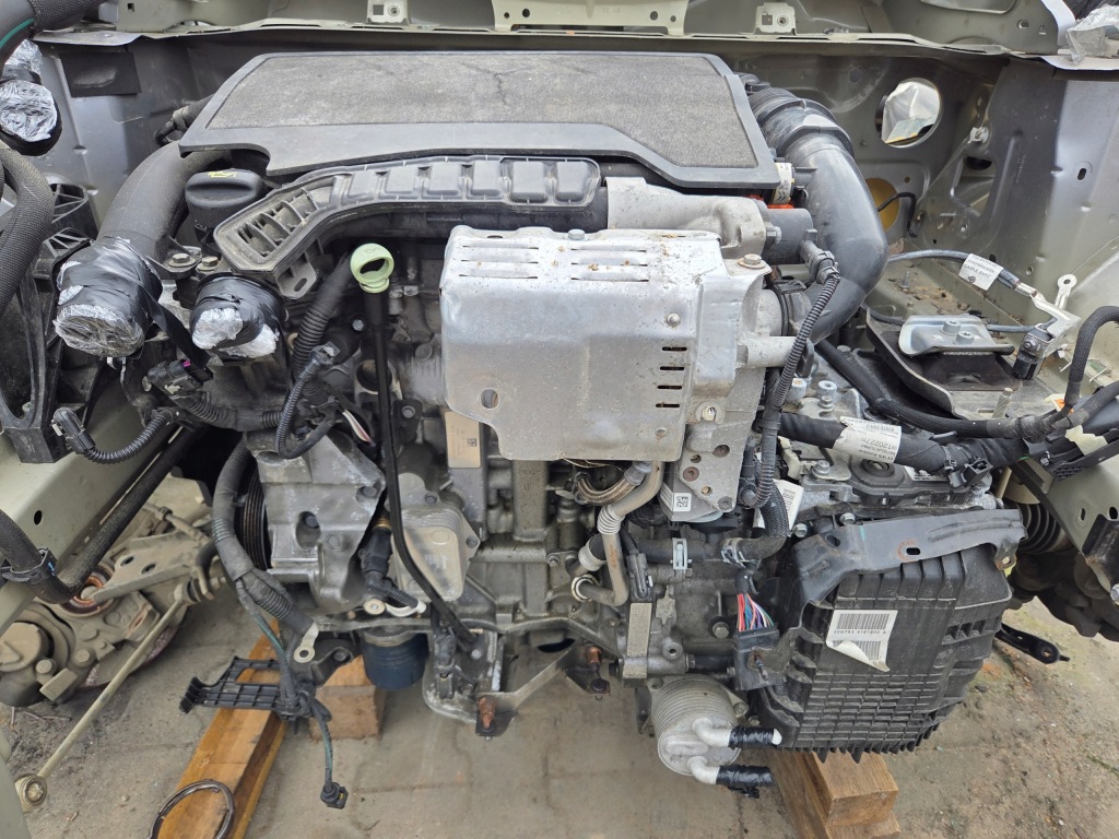 фото №1, Peugeot 5008 ii двигун 1.2 thp hn05