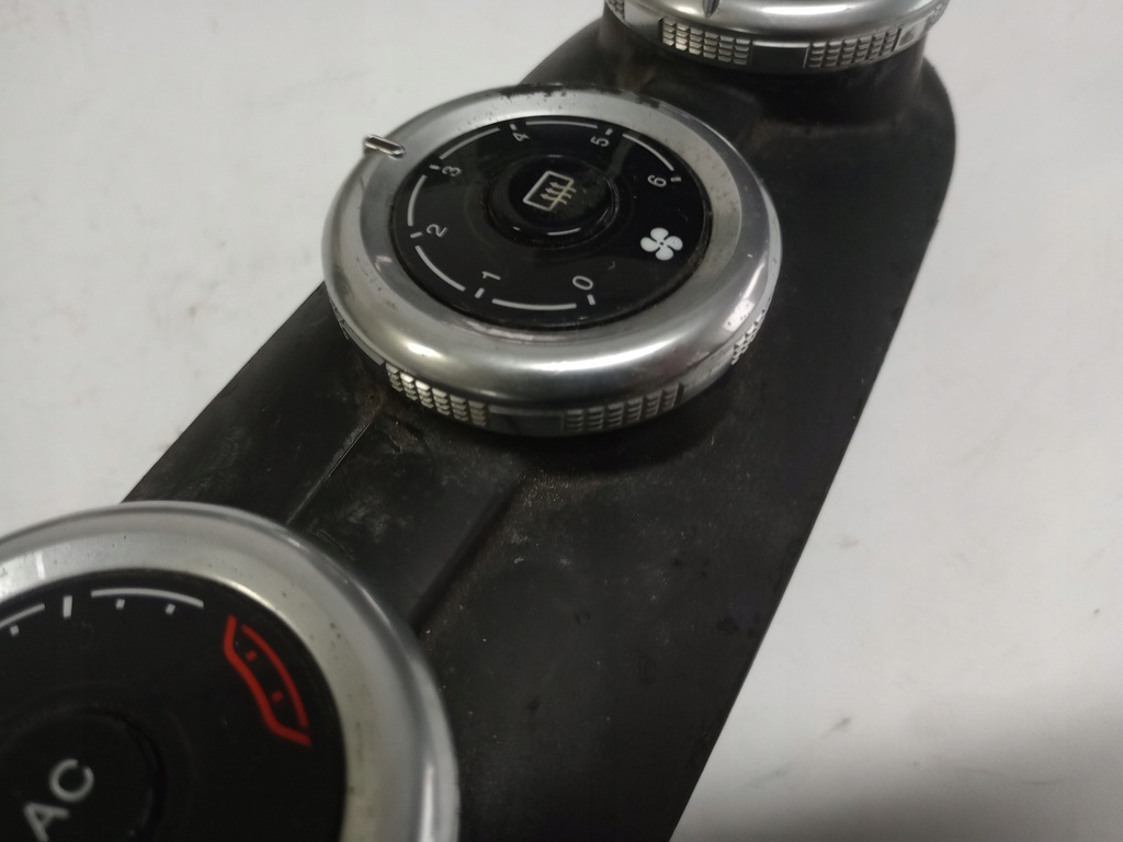 фото №8, Alfa romeo giulietta панель кондиционера 156100041 europa