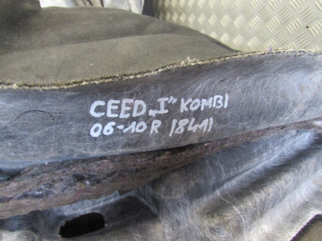 фото №16, Обшивка підлога kia ceed 06-10r kombi