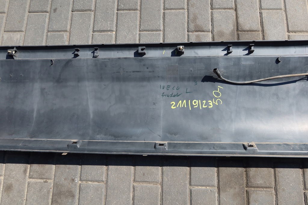 фото №10, Молдинг боковая правая iveco daily 500326829