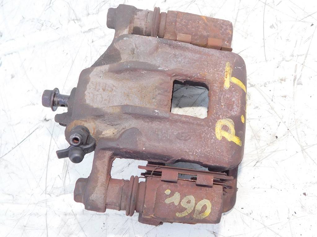 фото №8, Hyundai santa fe i 2.0 136km 06r суппорт задняя правый