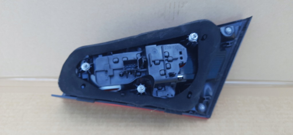 фото №9, Лампа задня ліва w кришка audi a3 8v lift 5d 16-