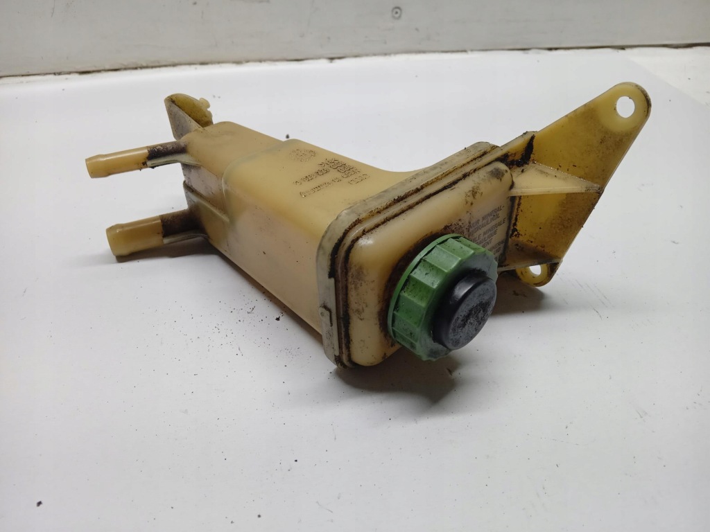 фото №1, Бачок усилителя audi a4 b5