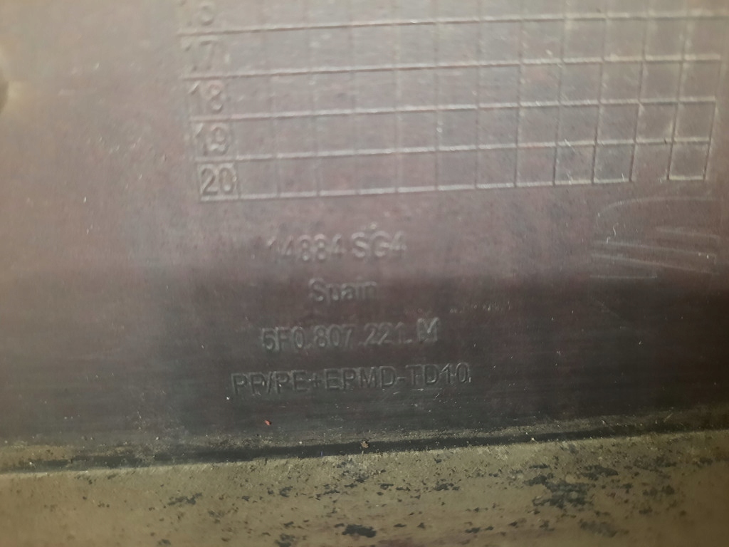 фото №13, Seat leon iii 12-20 бампер перед передний 5f0807221m