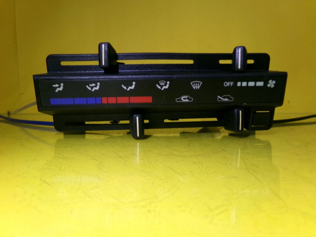 фото №1, Панель управление вентиляция suzuki swift nr1551