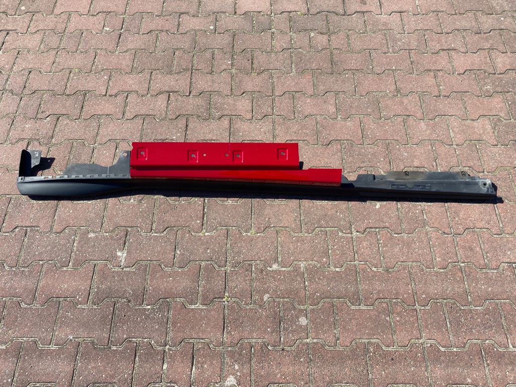 фото №1, Ferrari 812 superfast gts молдинг поріг права