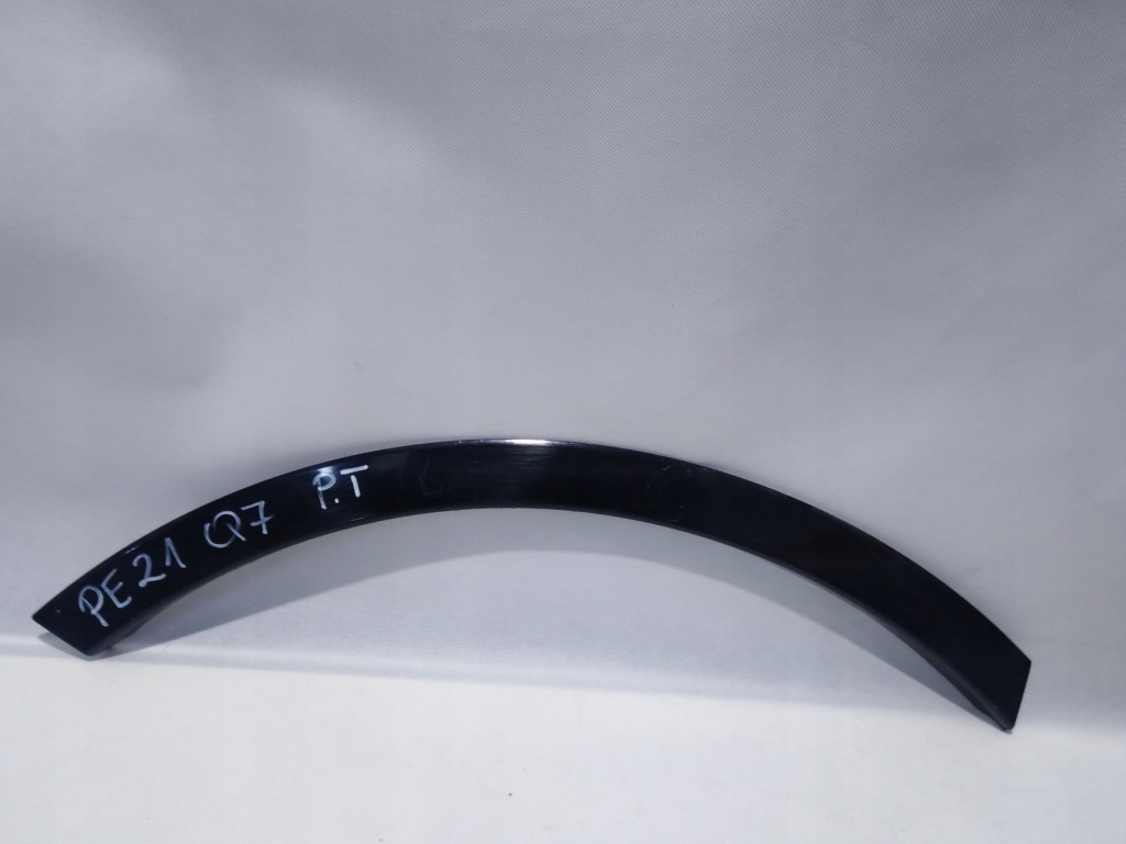 фото №1, Audi q7 молдинг крила права задня 4m0853818a