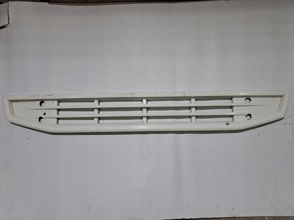 фото №1, Решітка радіатора підніжка лавка решітка верхній volvo fh 4