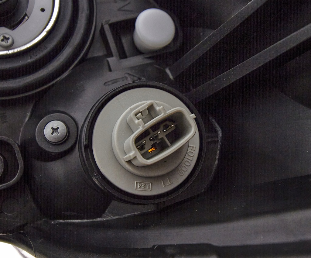 фото №8, Лампа передня do toyota matrix 2009-2014 8111002650 права механічний