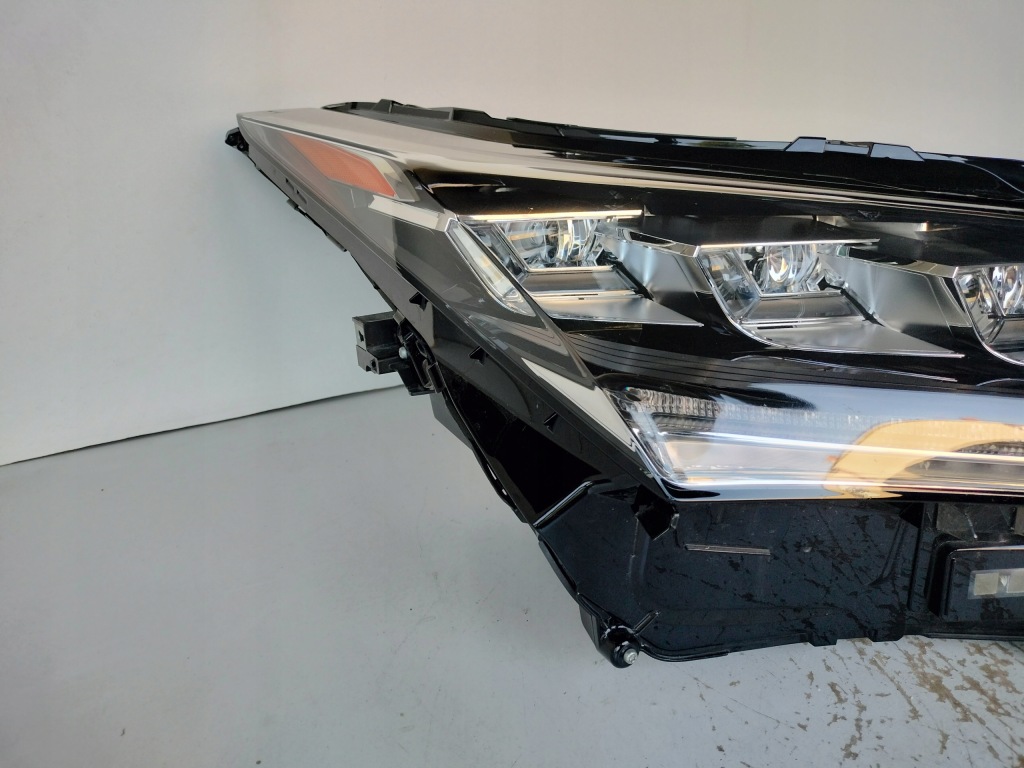 Лампа права фара lexus rx 15-19 full led Ціна