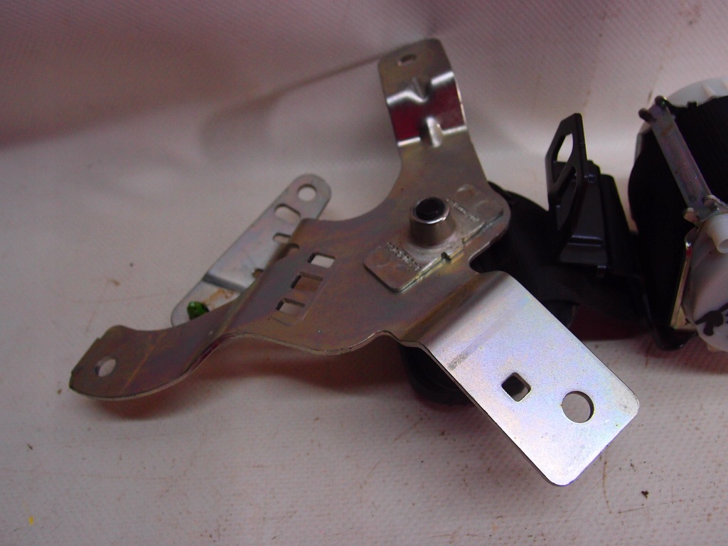 фото №6, Pas безпеки середній bmw x1 f48