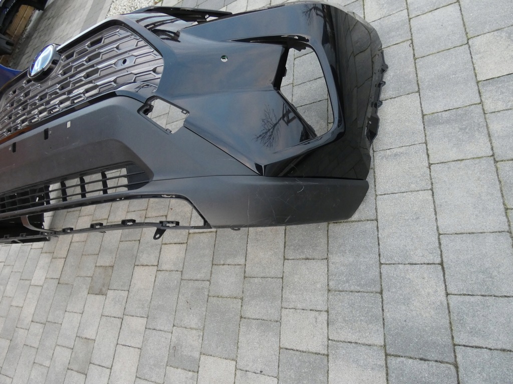 фото №11, Бампер, решётка радиатора, значок toyota rav-4 гибрид