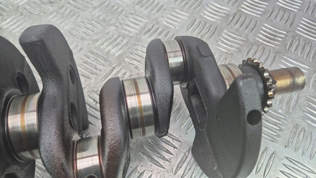 Wał коленчатый opel corsa d 1.2 24450968 z12xer в Украине