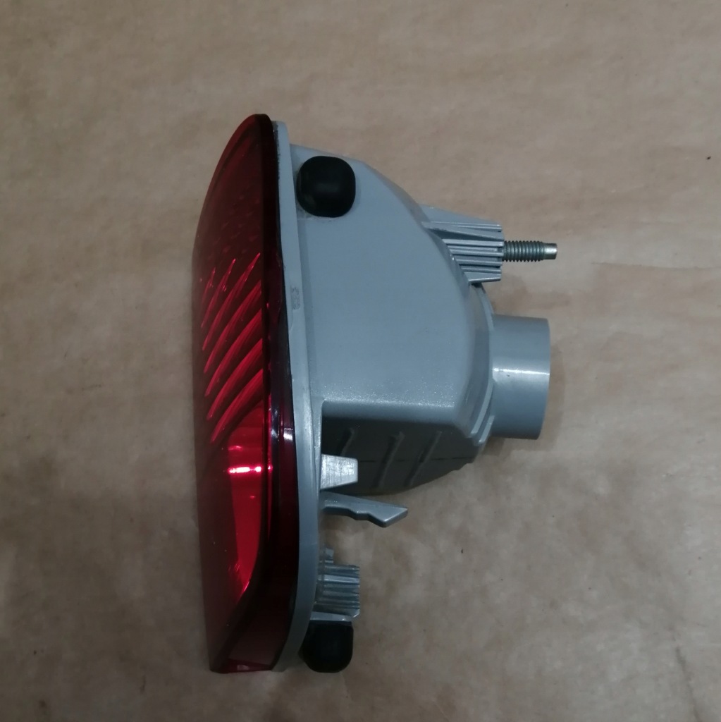 фото №4, Лампа противотуманная фара правый задняя toyota land cruiser j200