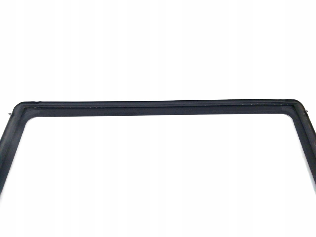 фото №4, Chevrolet silverado 1500 прокладка стекло правый задняя 2019+