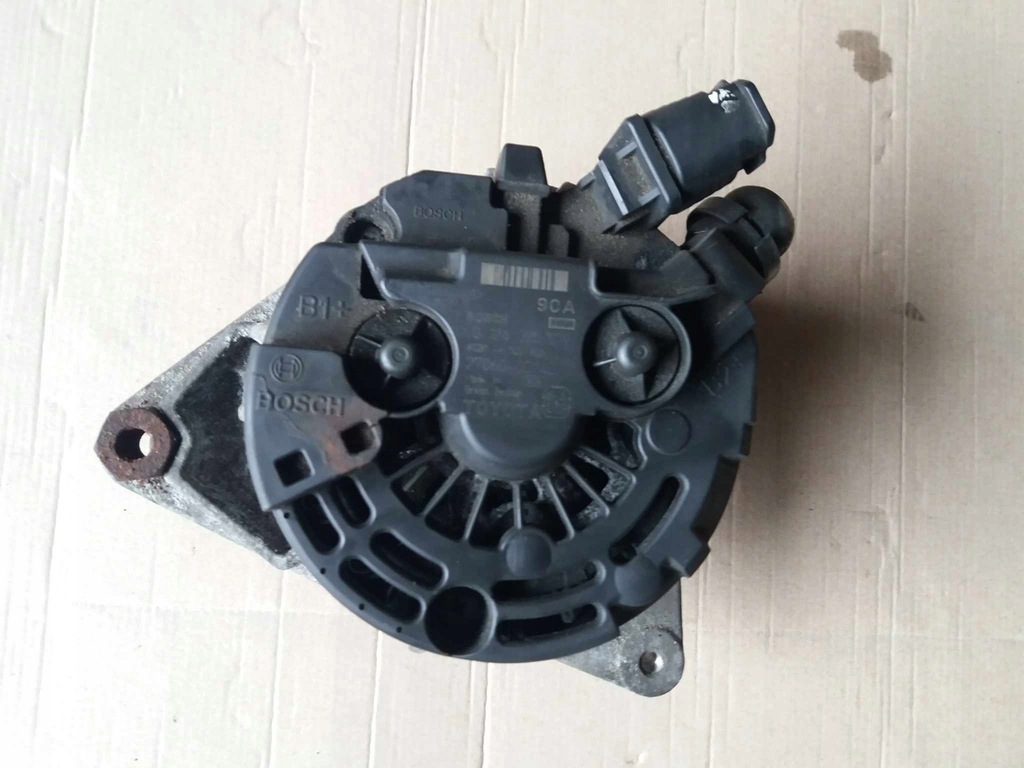 фото №1, Toyota avensis t25 1.8 vvti генератор