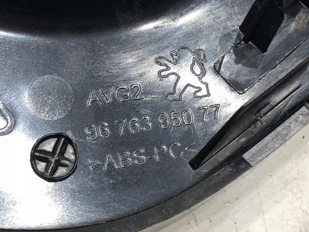 фото №12, Накладки dekor peugeot 208 i 9673830077 хэтчбек