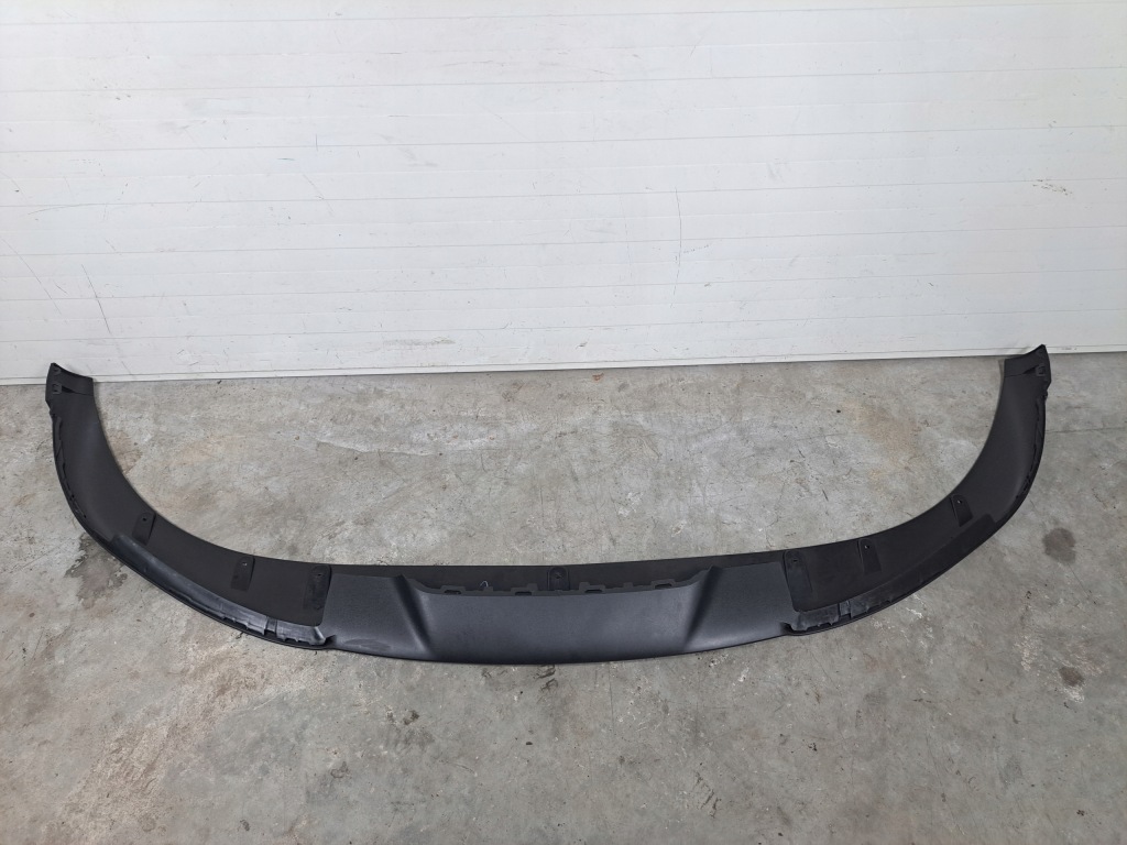 фото №1, Porsche taycan 9j1 спойлер накладка бампера перед