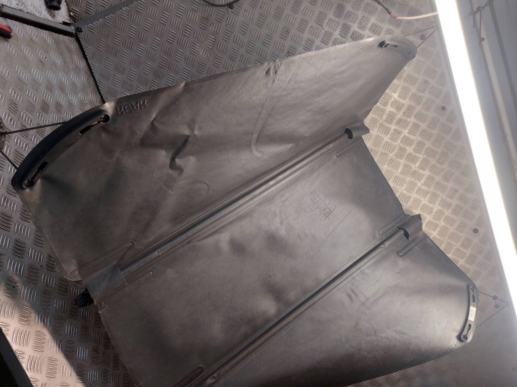 Шторка багажника volvo c30 1 39868804 Недорого