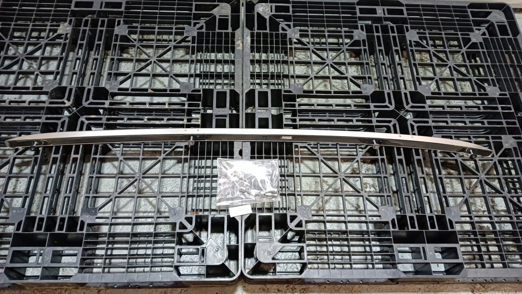 Купить Audi a4 b8 рестайлинг  рейлинг крышный левое  avant хром винтики втулки 15r