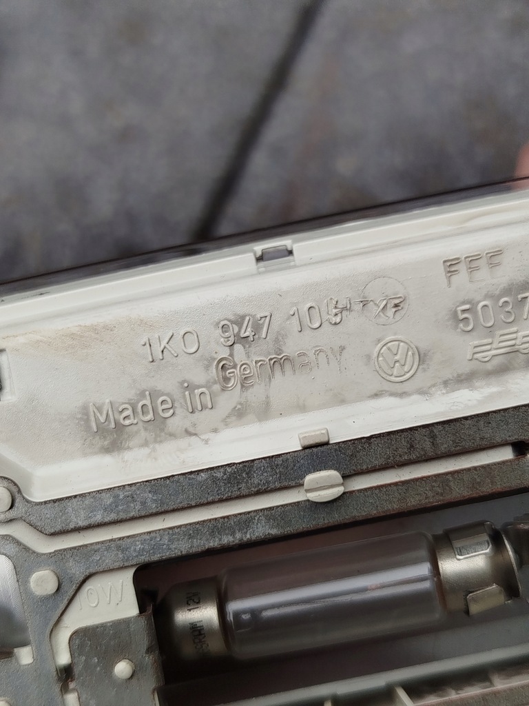 фото №6, Лампа стельовий vw passat b6 1k0947106